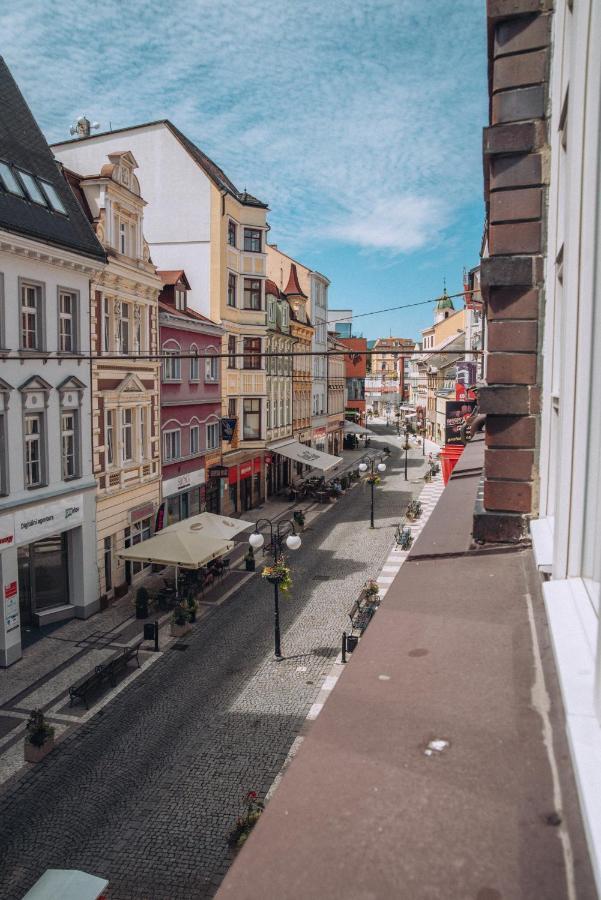 Grand Apartments In The Centre Of Teplice Extérieur photo